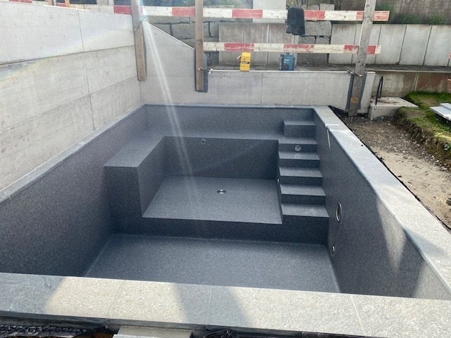 Poolfolien-Bruderholz